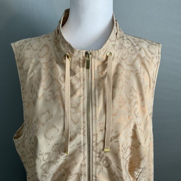 Zenergy By Chico's Full Zip Vest Canella Tan Gold Embossed Leopard Print Size XL - Picture 3 of 7